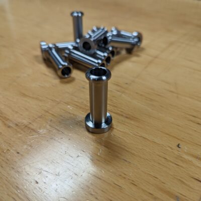 Udstødnings ophæng holder